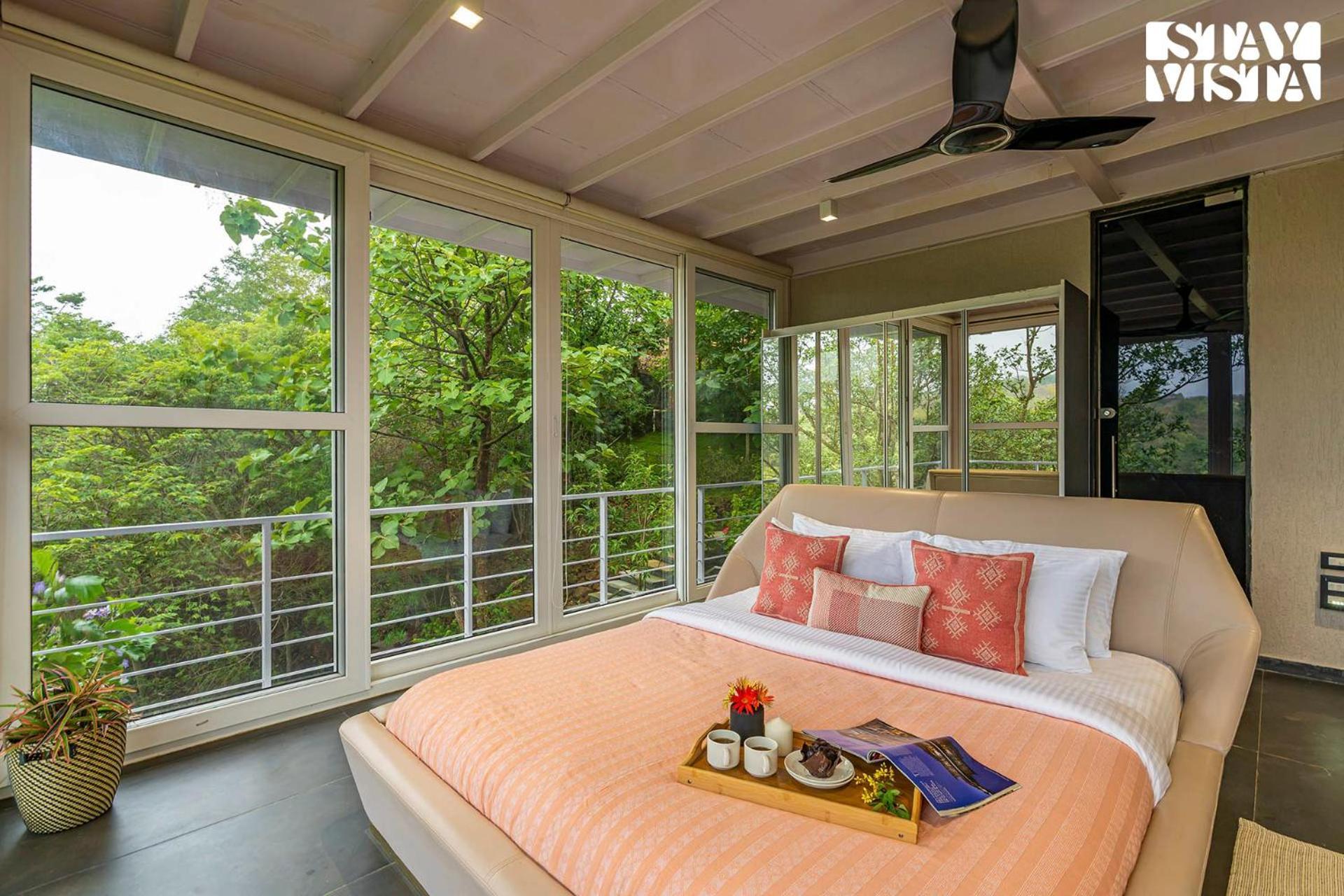 The Glasscape By Stayvista - Hillside Getaway With Pool And Indoor Games Nashik Extérieur photo
